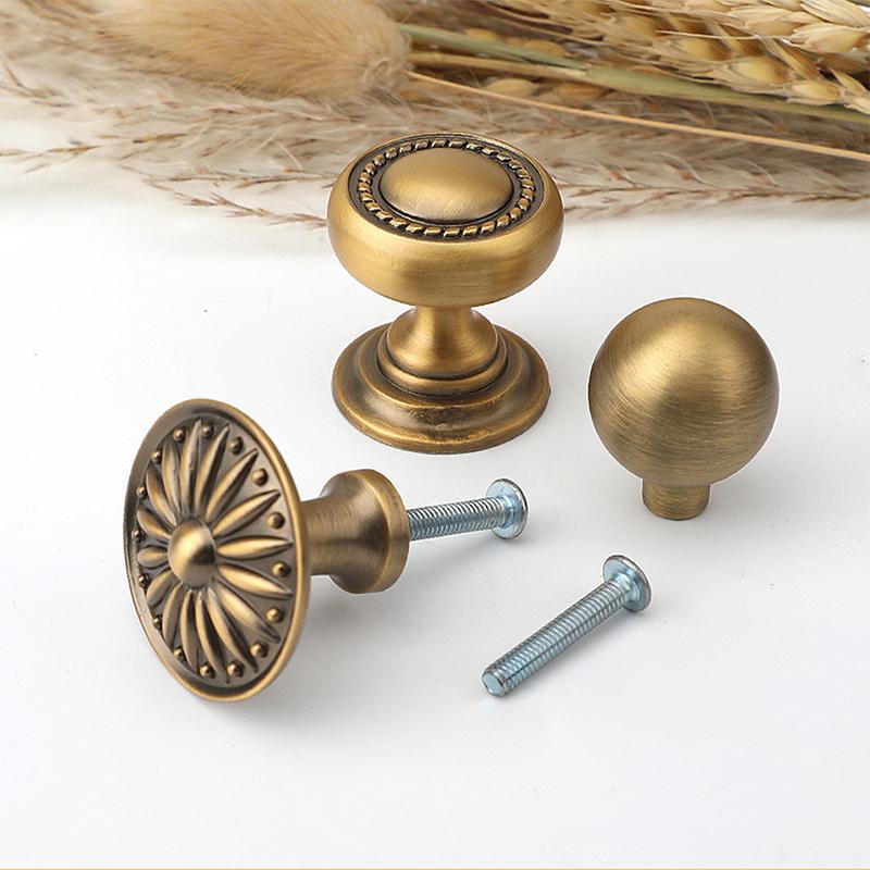 【Mosiężne uchwyty meblowe w st – Furniture Hardware Restoration recenzja i cena