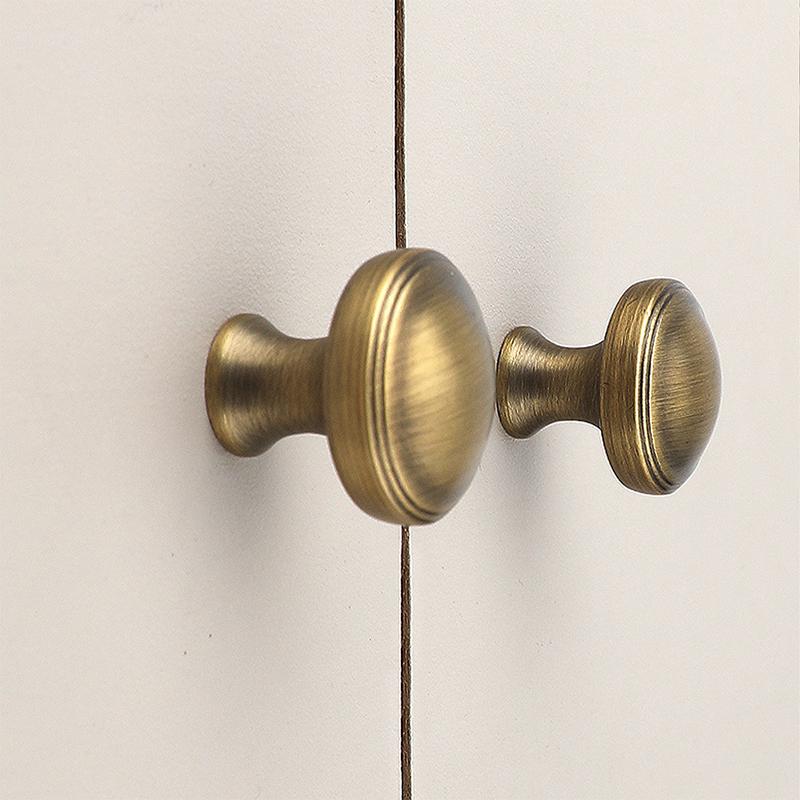 【Mosiężne uchwyty meblowe w st – Furniture Hardware Restoration recenzja i cena