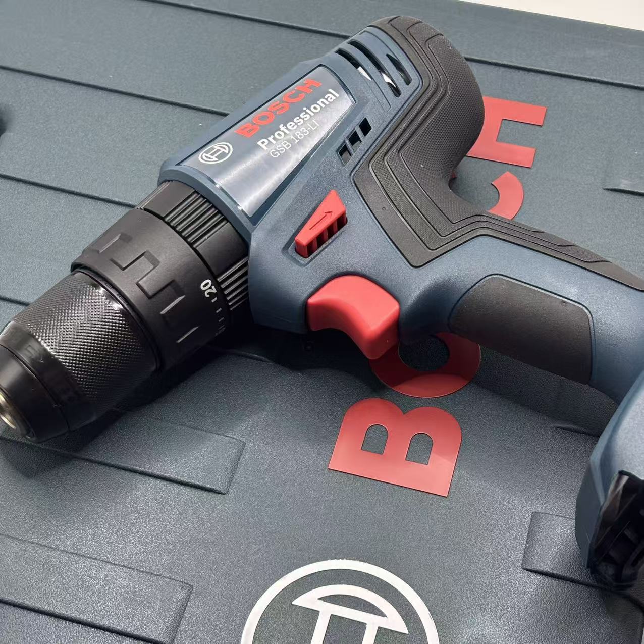 Wiertarko-wkrętarka udarowa Bo – Bosch Drill Gsb 18V recenzja i cena